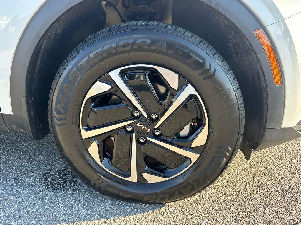 used 2023 Kia Sportage Hybrid car, priced at $23,598