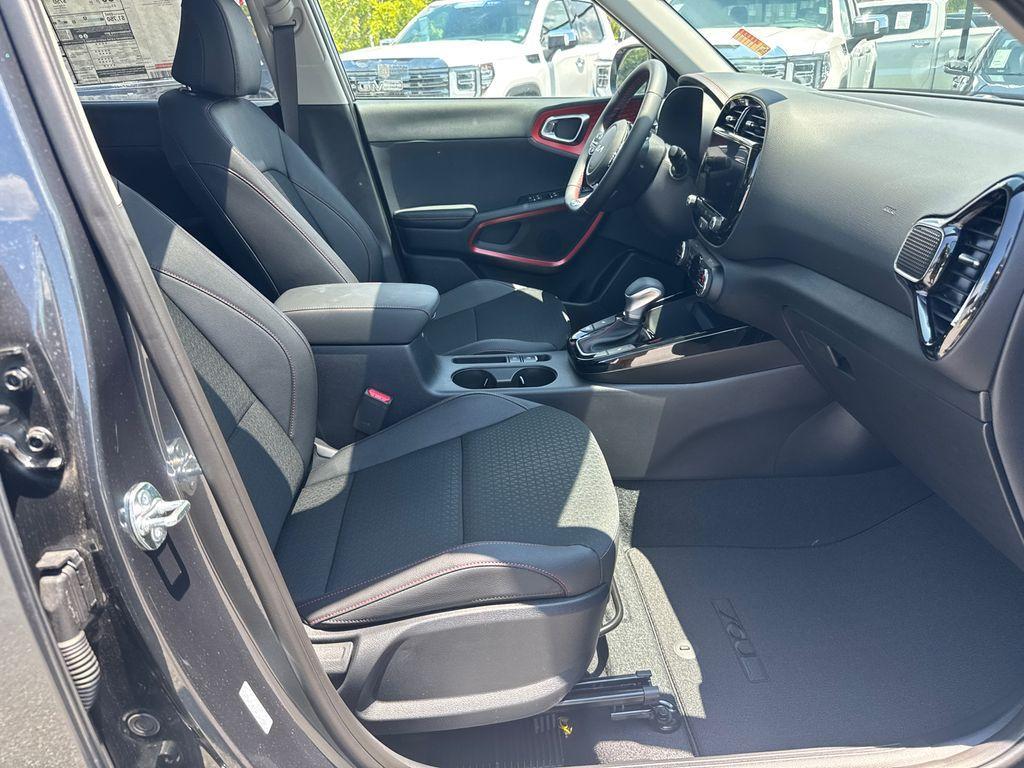 new 2025 Kia Soul car, priced at $26,657