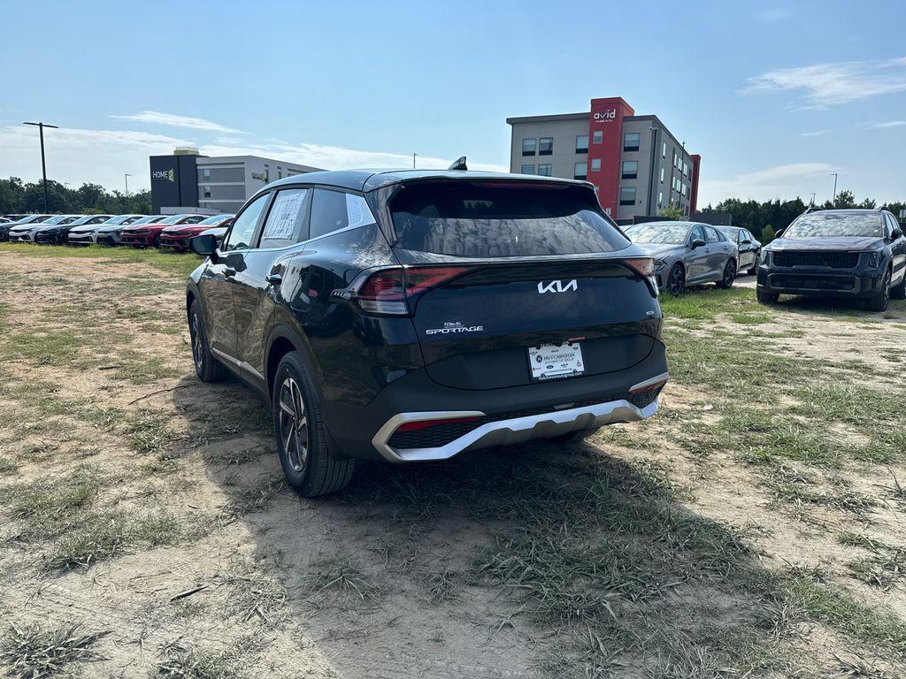 new 2025 Kia Sportage Hybrid car, priced at $29,051