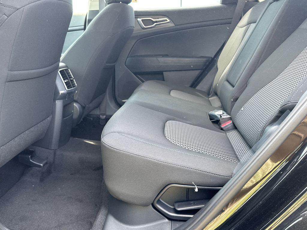 new 2025 Kia Sportage Hybrid car, priced at $29,051