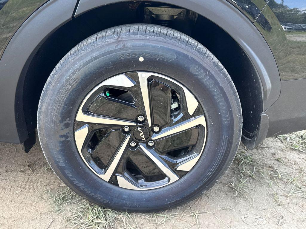 new 2025 Kia Sportage Hybrid car, priced at $29,051