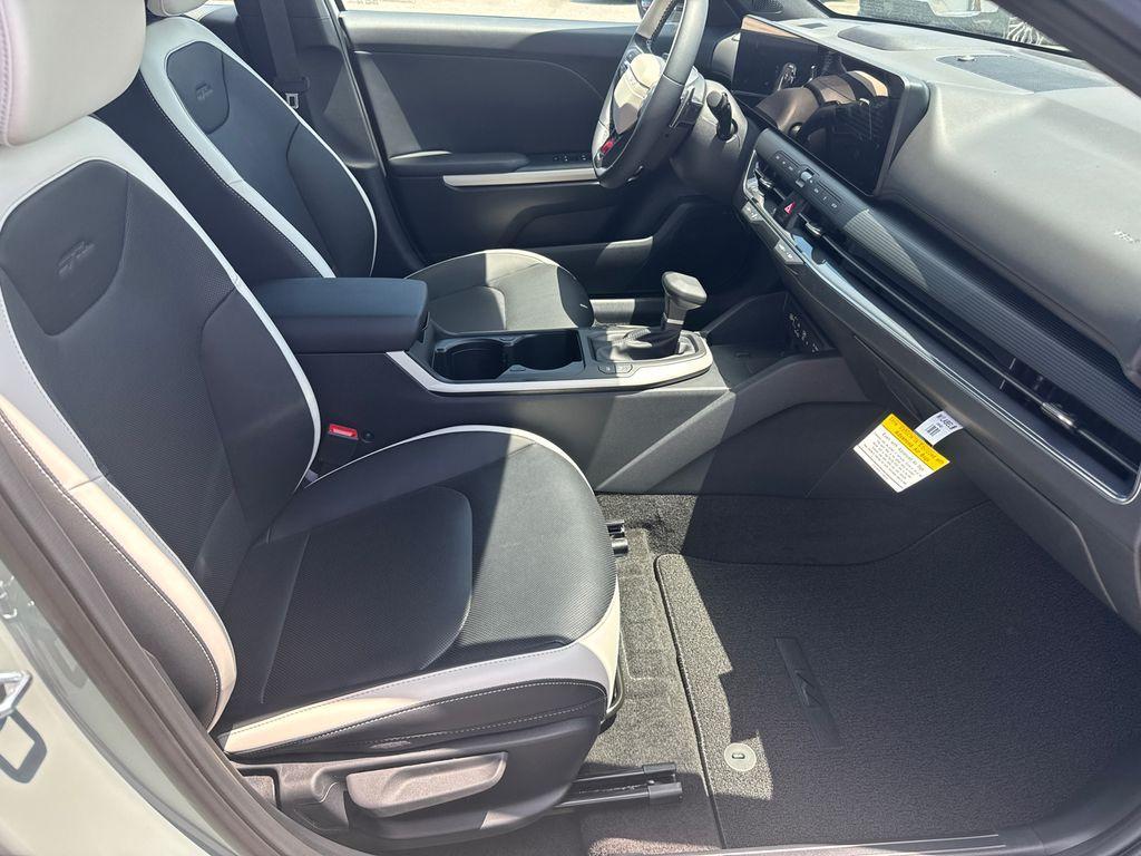 new 2025 Kia K4 car, priced at $30,177