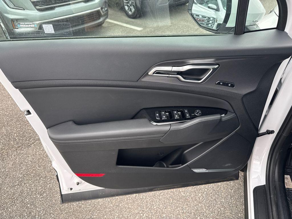 new 2025 Kia Sportage car, priced at $36,608