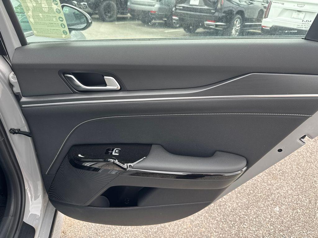 new 2025 Kia K5 car, priced at $29,089
