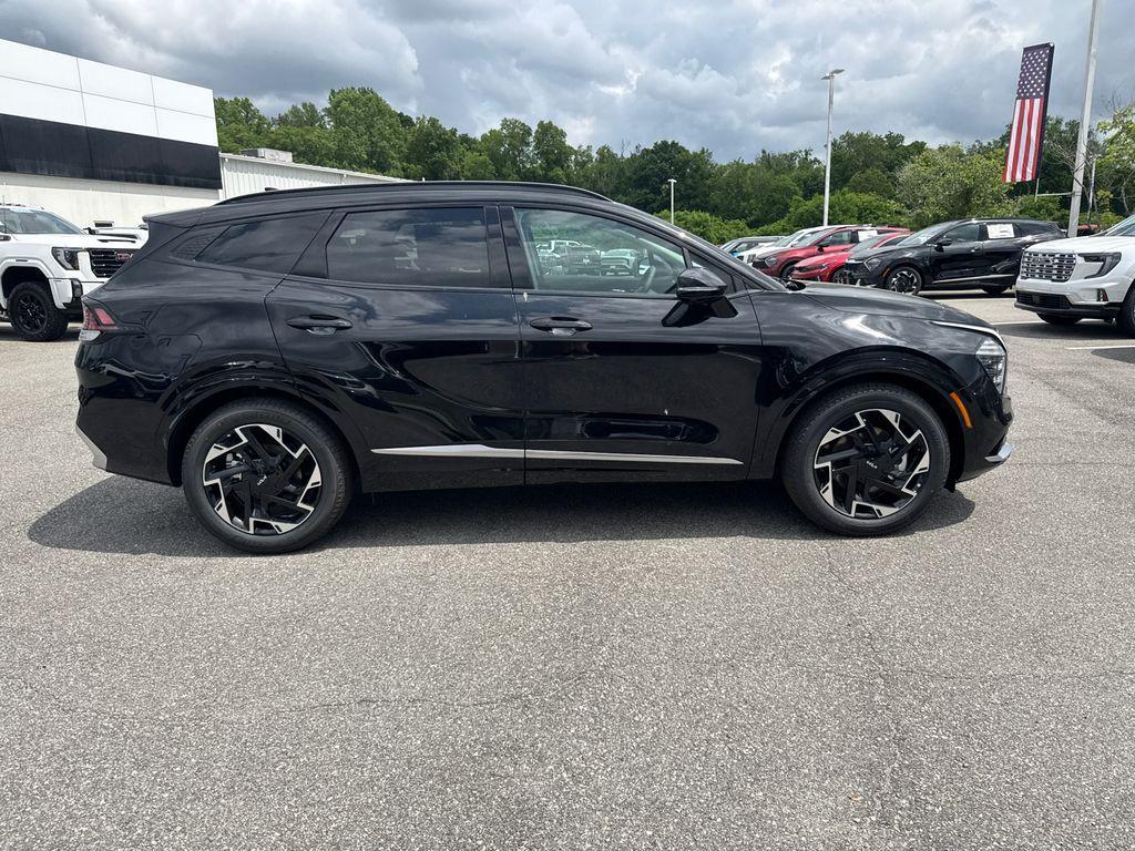 new 2025 Kia Sportage car, priced at $35,345
