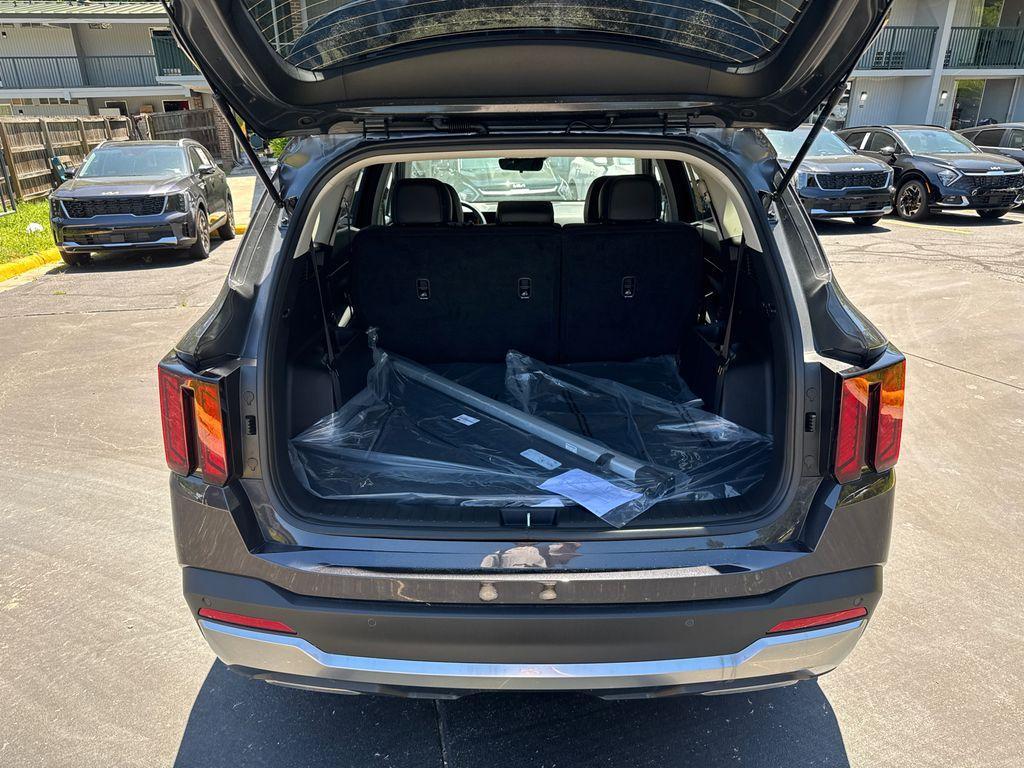 new 2025 Kia Sorento car, priced at $36,243