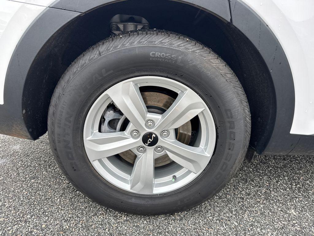 used 2024 Kia Sorento car, priced at $26,798