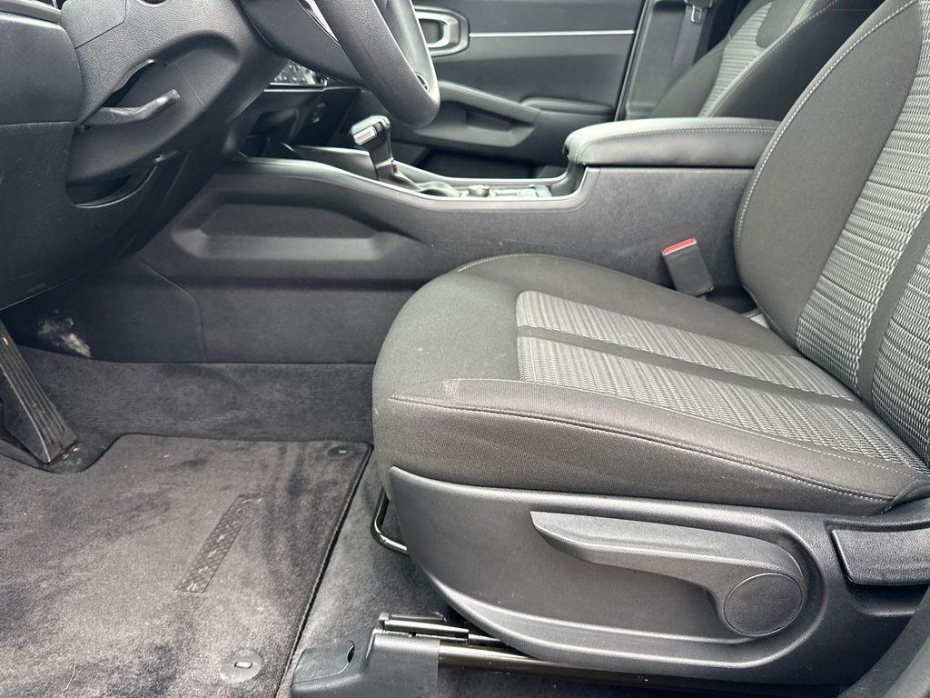 used 2024 Kia Sorento car, priced at $26,798