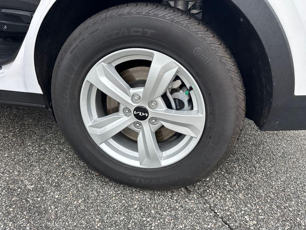 used 2024 Kia Sorento car, priced at $26,798