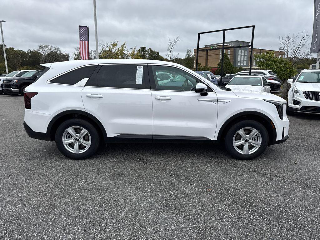 used 2024 Kia Sorento car, priced at $26,798