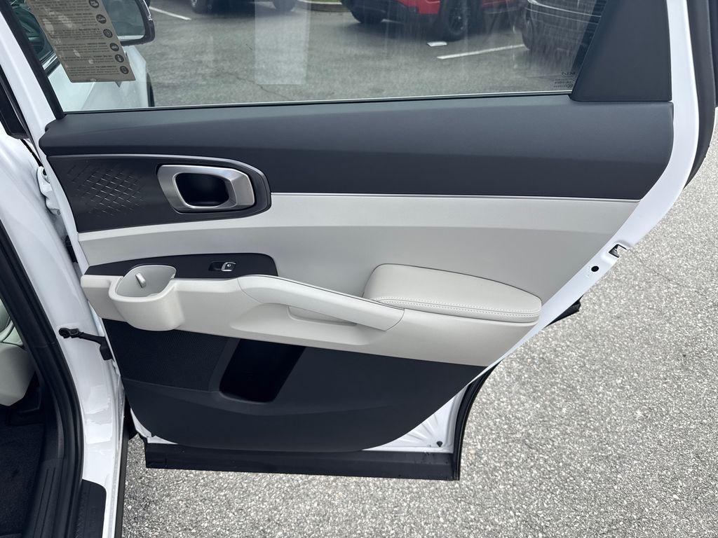 new 2025 Kia Sorento car, priced at $36,585