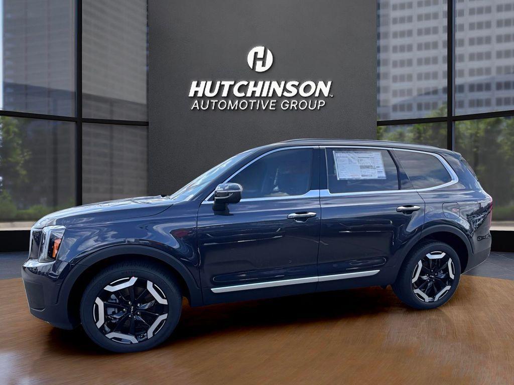 new 2025 Kia Telluride car, priced at $38,732