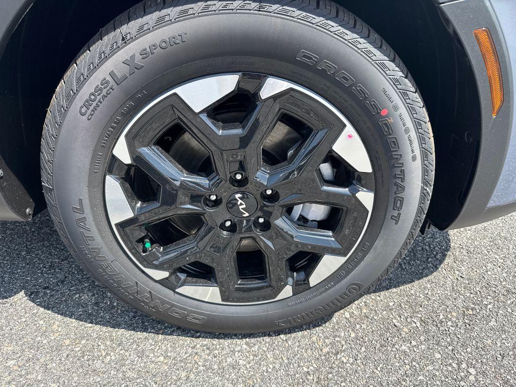 new 2025 Kia Sorento car, priced at $35,939