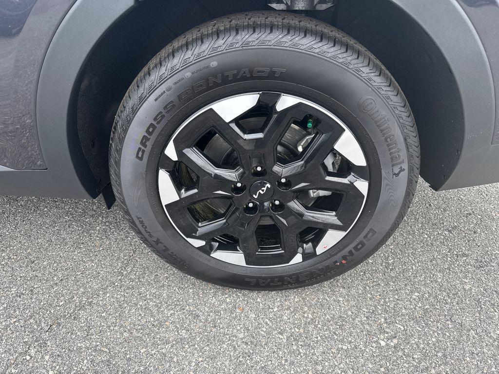 new 2025 Kia Sorento car, priced at $36,385