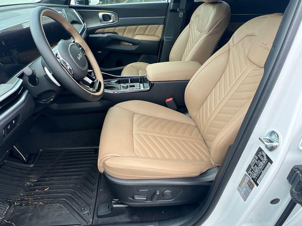 new 2025 Kia Sorento car, priced at $46,621