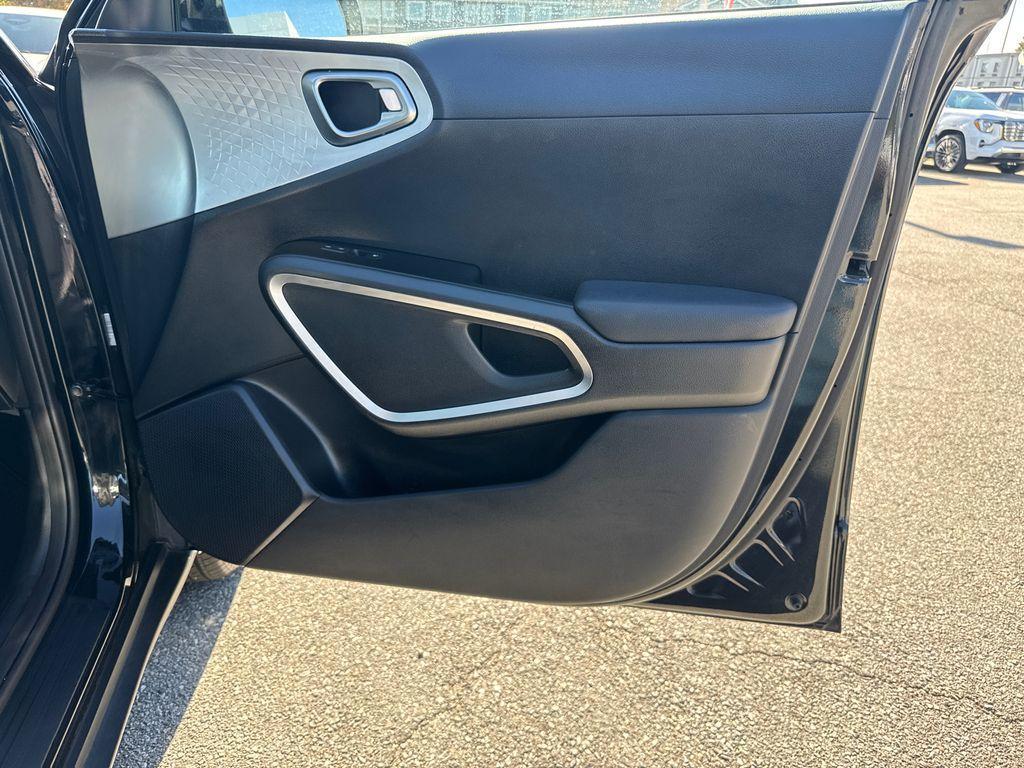 used 2024 Kia Soul car, priced at $16,798