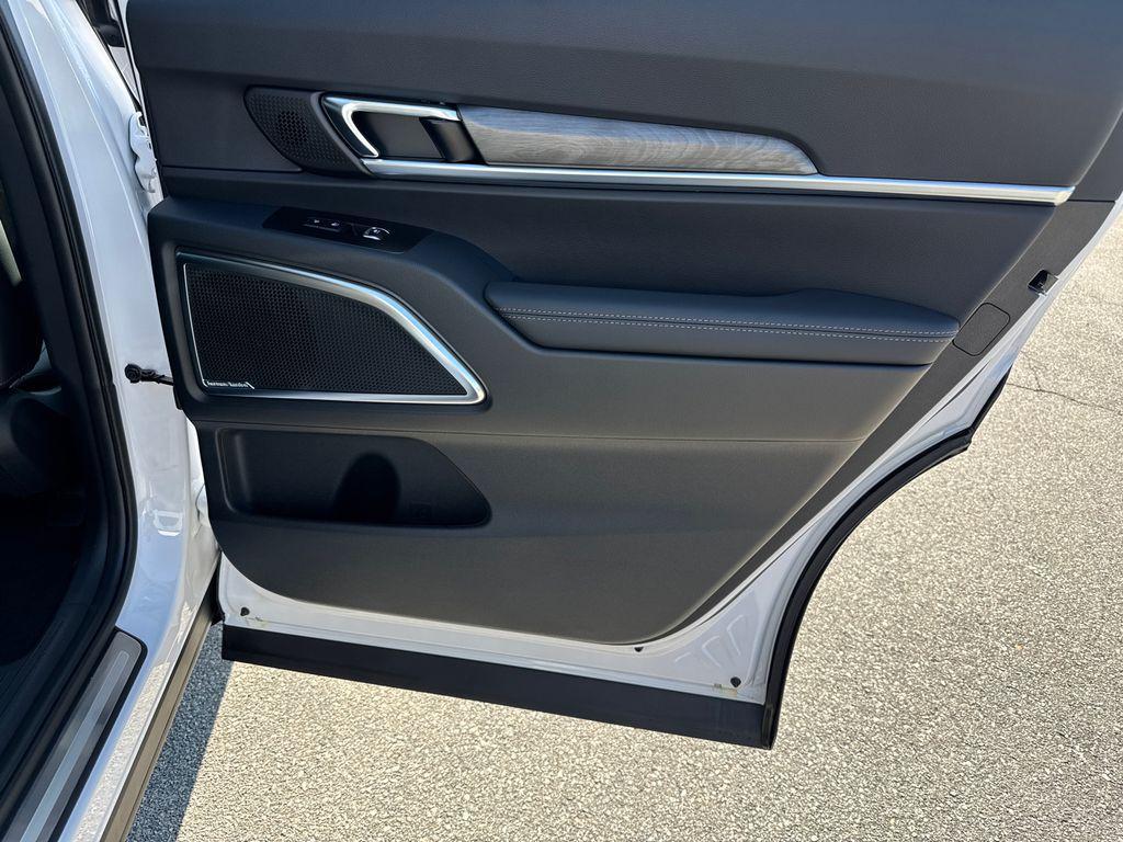 new 2025 Kia Telluride car, priced at $52,939