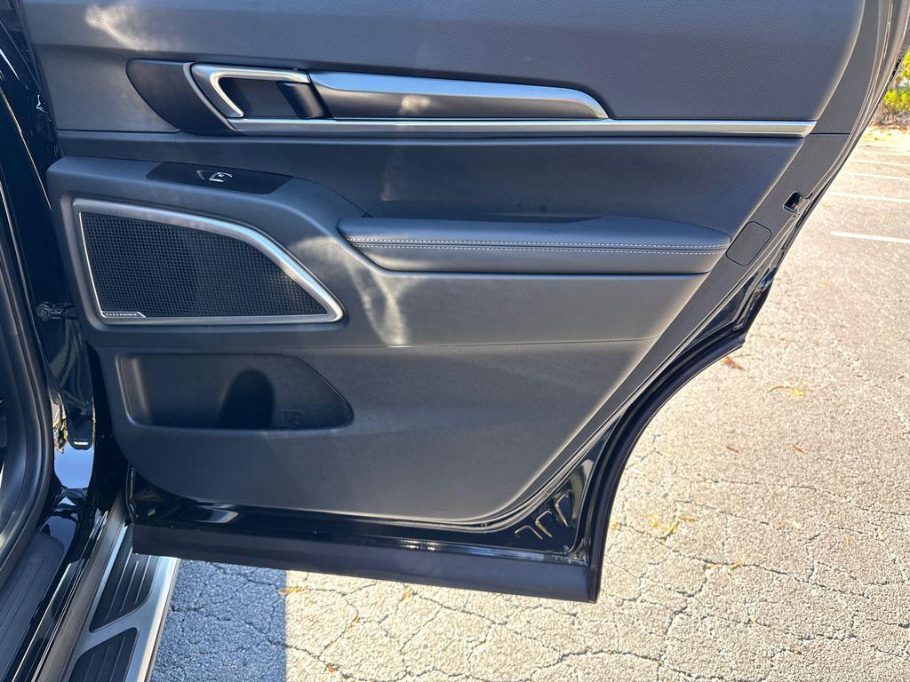 new 2025 Kia Telluride car, priced at $37,739