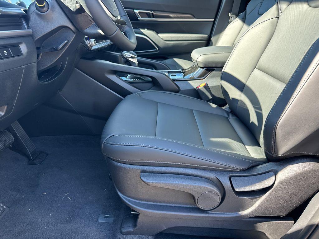 new 2025 Kia Telluride car, priced at $37,739