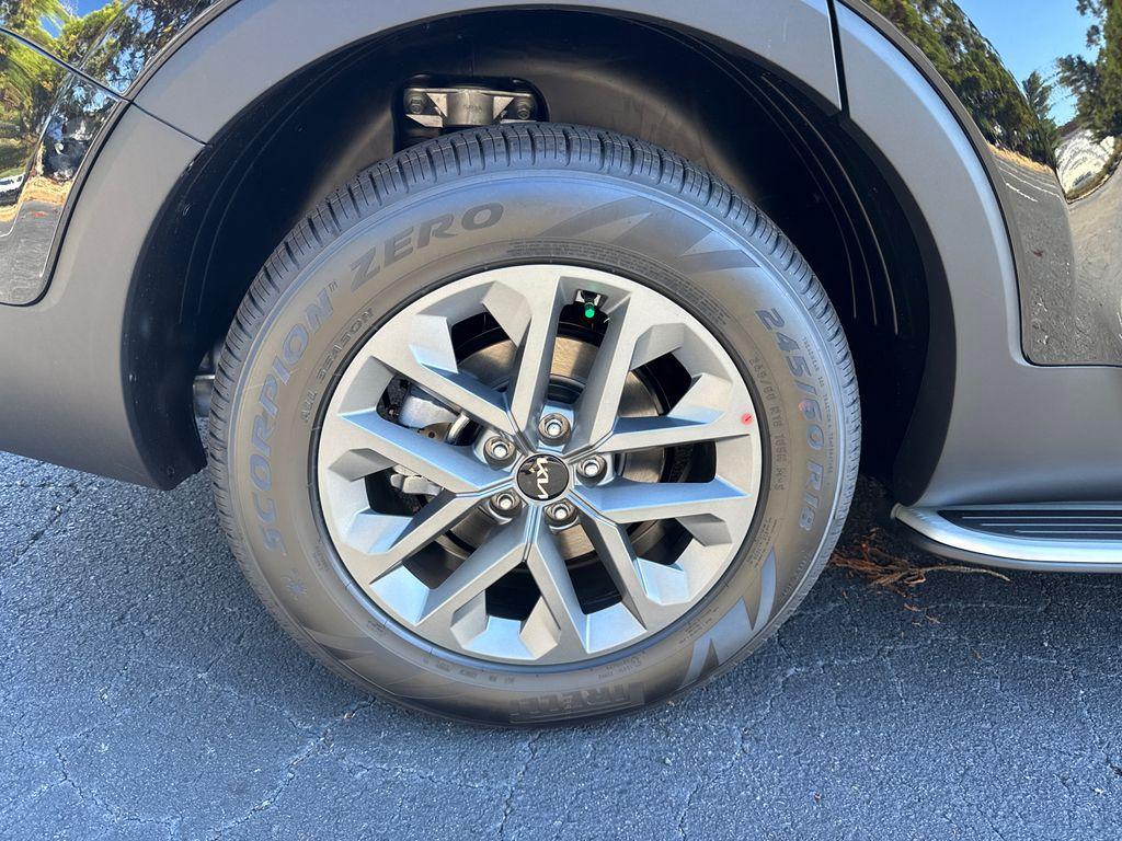 new 2025 Kia Telluride car, priced at $37,739