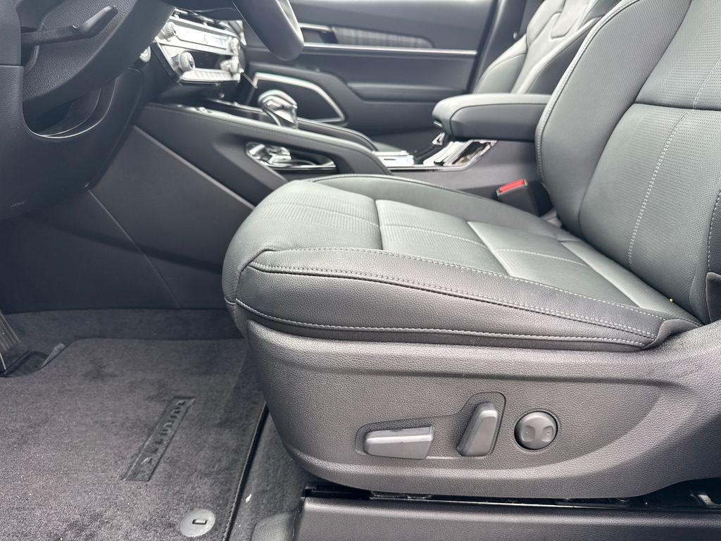 new 2025 Kia Telluride car, priced at $42,741