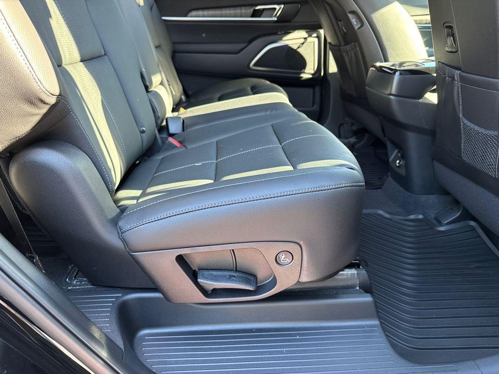 new 2025 Kia Telluride car, priced at $42,323