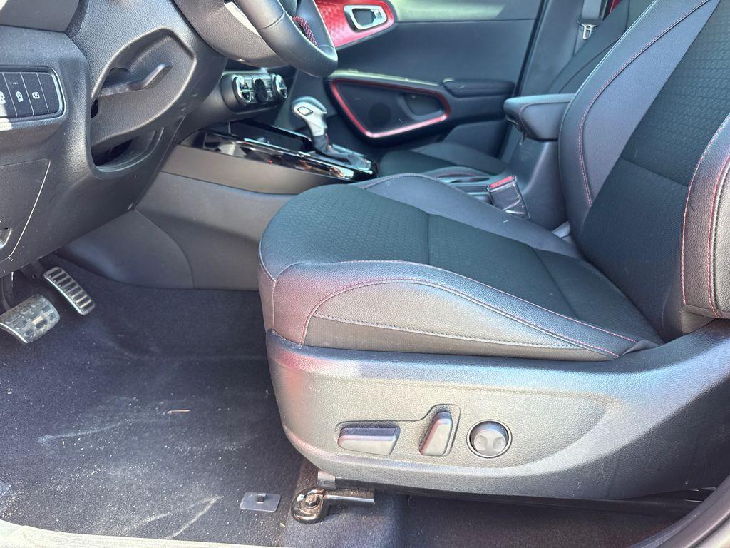 used 2025 Kia Soul car, priced at $24,898