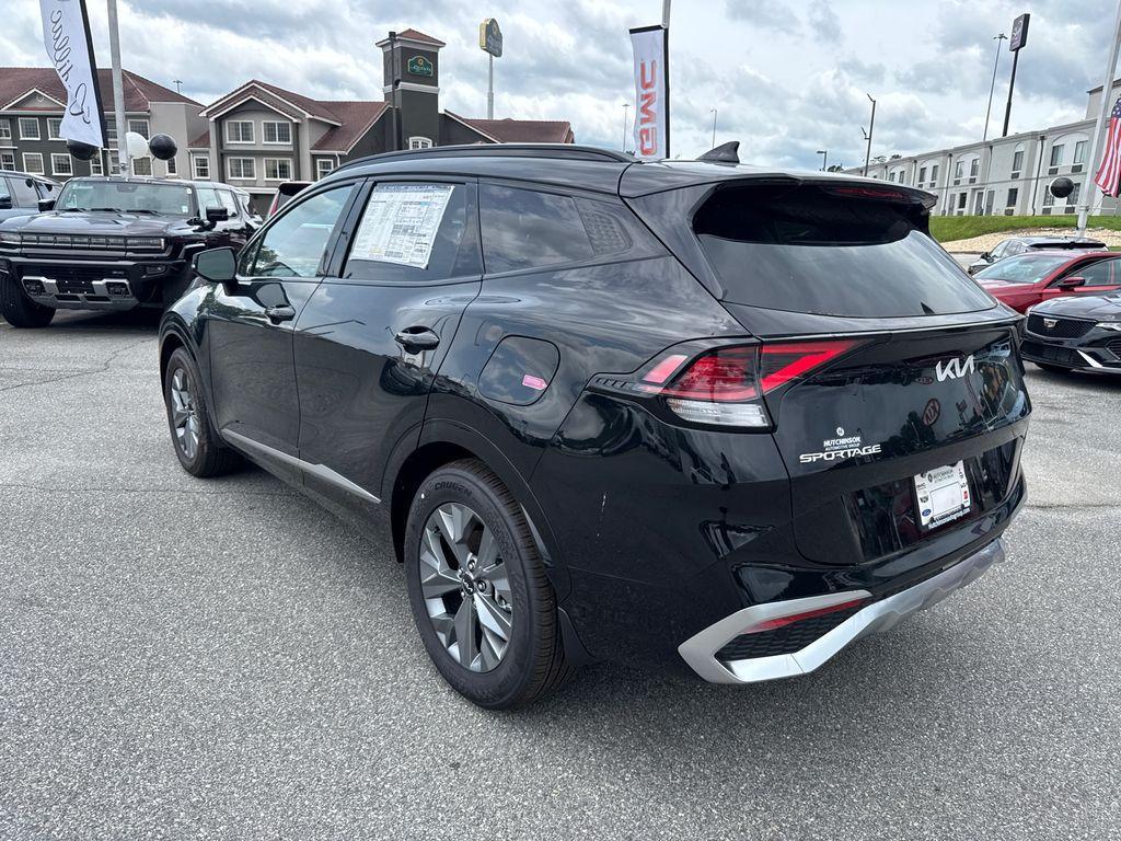 new 2025 Kia Sportage car, priced at $33,146