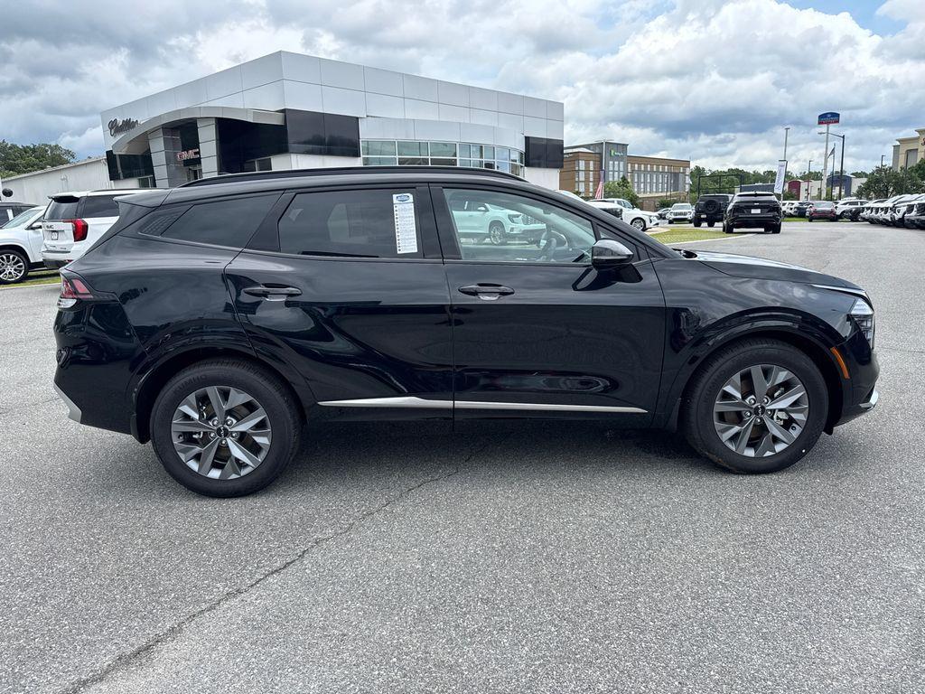 new 2025 Kia Sportage car, priced at $33,146
