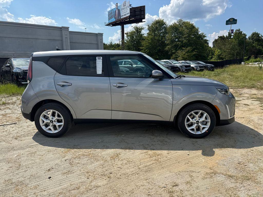 new 2025 Kia Soul car, priced at $23,532
