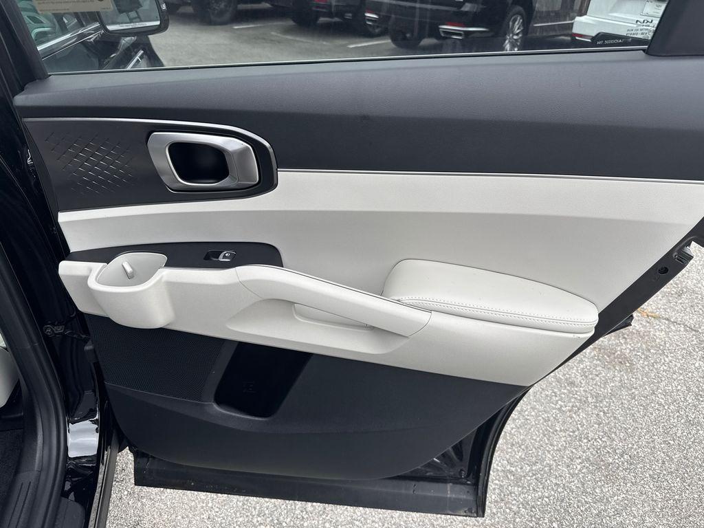 new 2025 Kia Sorento car, priced at $35,673