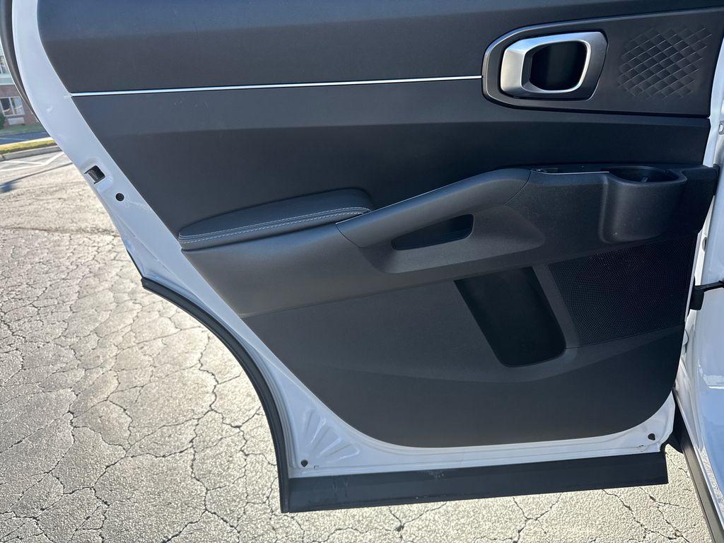 used 2024 Kia Sorento car, priced at $25,898