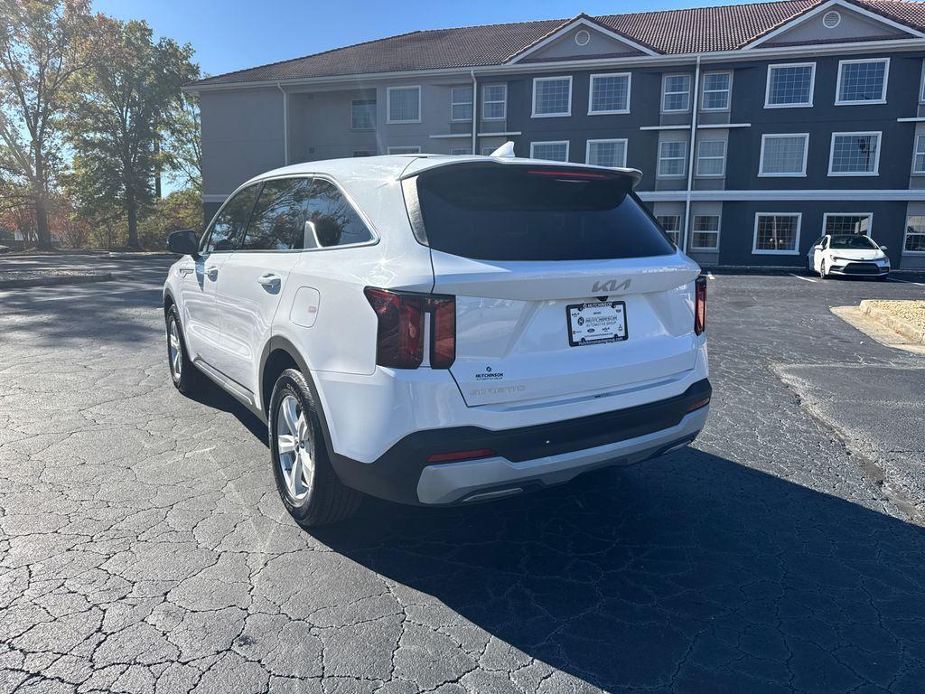 used 2024 Kia Sorento car, priced at $25,898