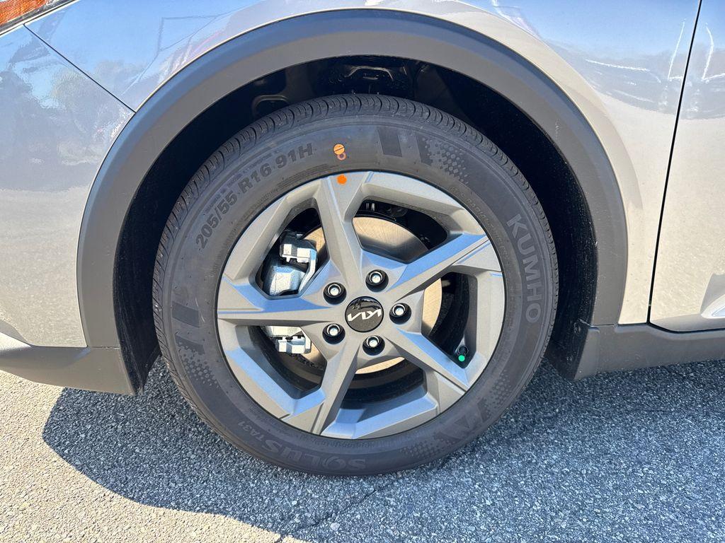 new 2025 Kia K4 car, priced at $23,503