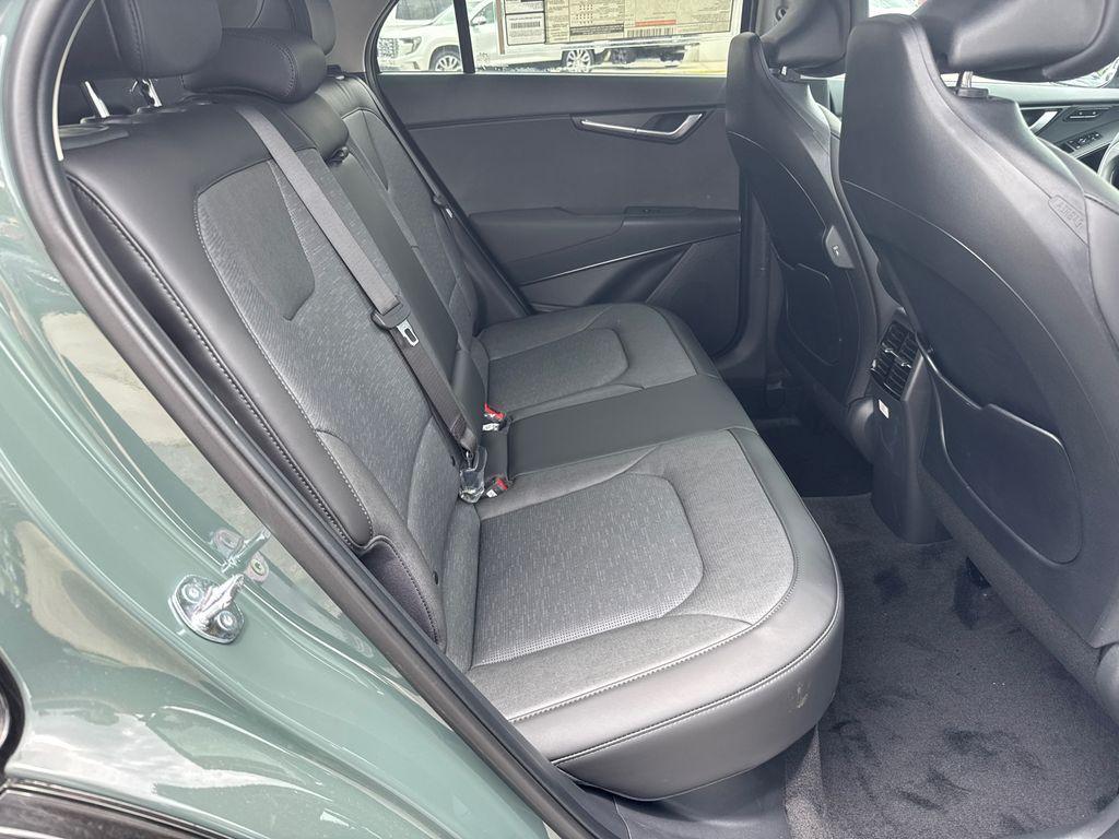 new 2025 Kia Niro car, priced at $35,692
