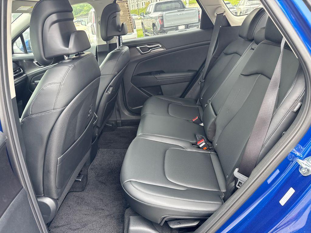 new 2024 Kia Sportage car, priced at $30,810