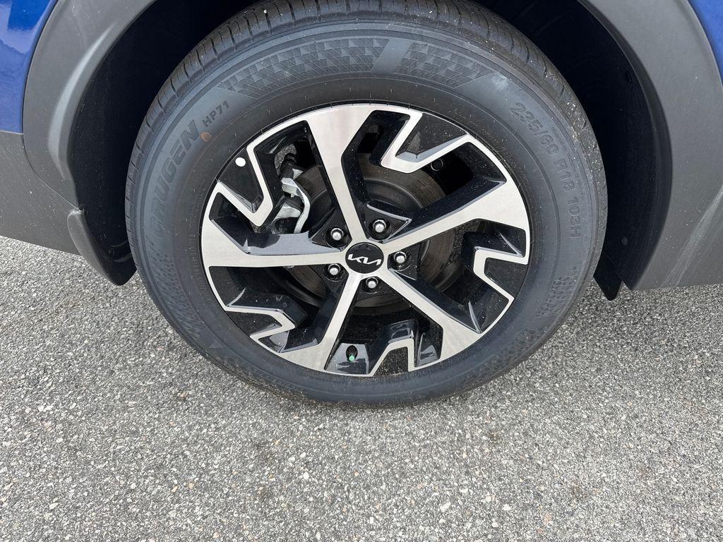 new 2024 Kia Sportage car, priced at $30,810