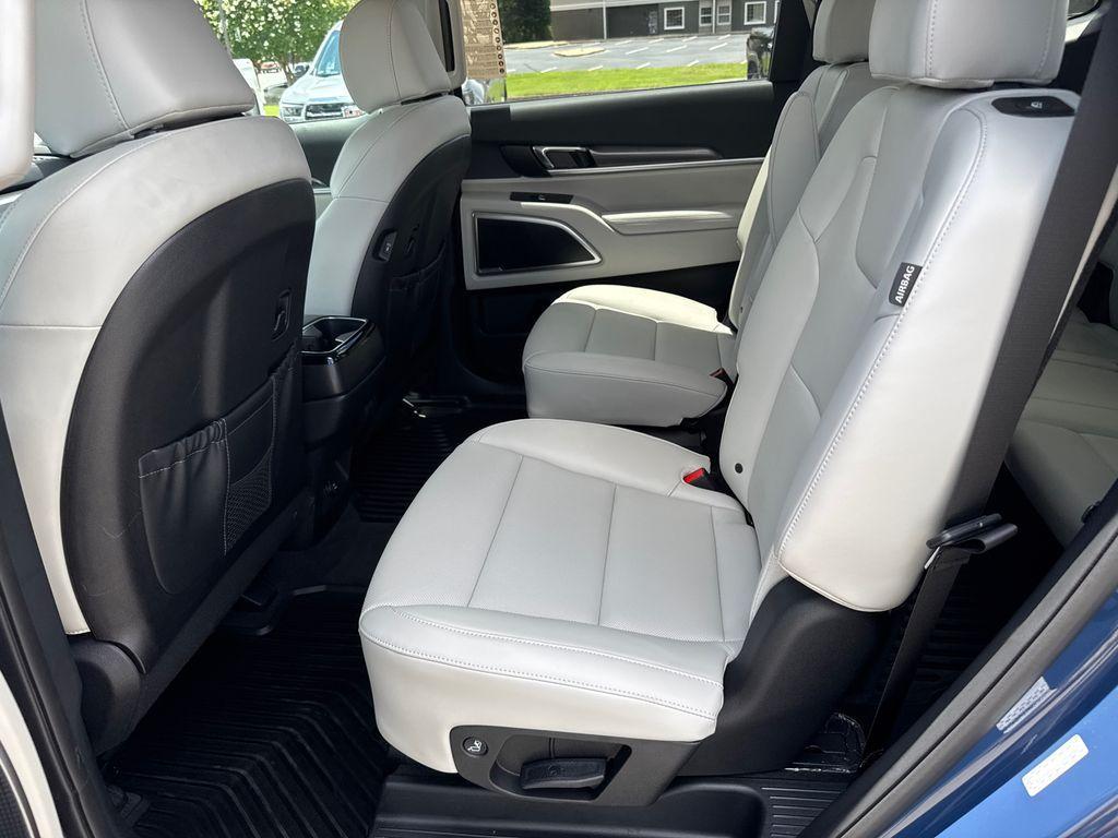 used 2024 Kia Telluride car, priced at $37,898