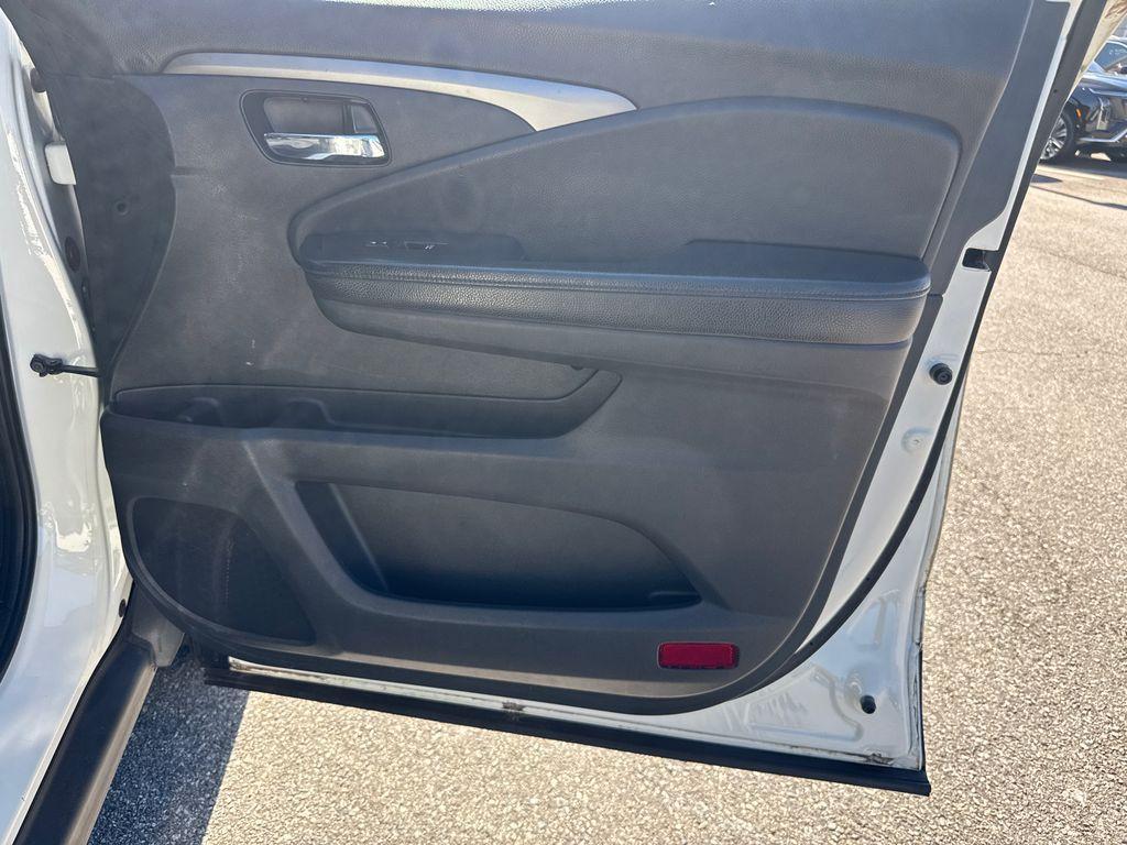 used 2019 Honda Pilot car, priced at $15,998
