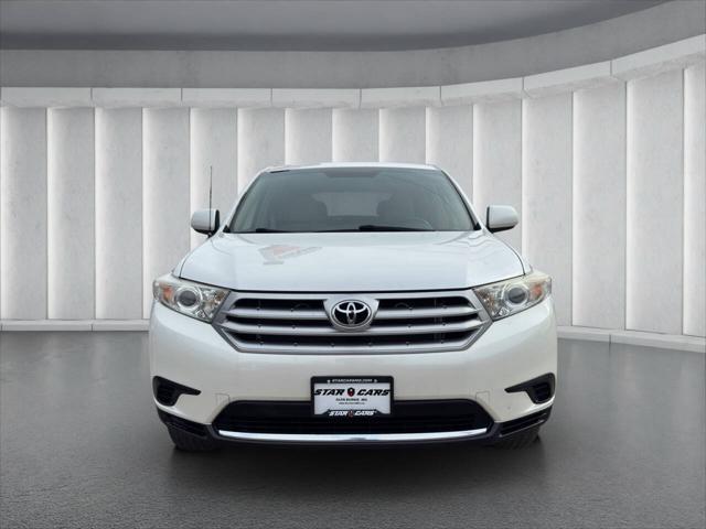 used 2012 Toyota Highlander car, priced at $13,999