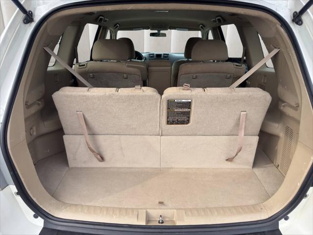 used 2012 Toyota Highlander car, priced at $13,999