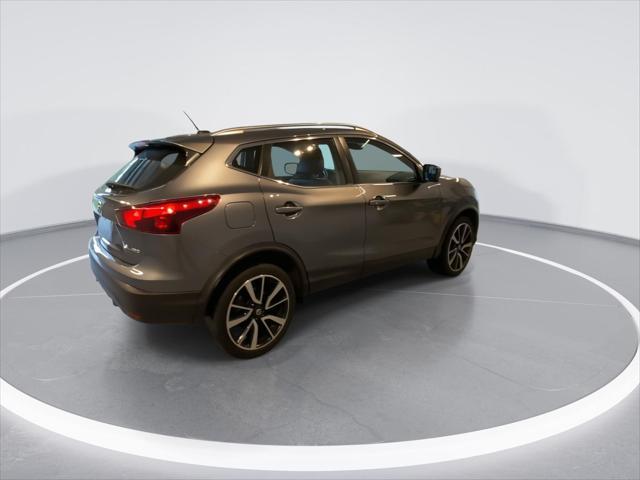 used 2019 Nissan Rogue Sport car, priced at $19,500