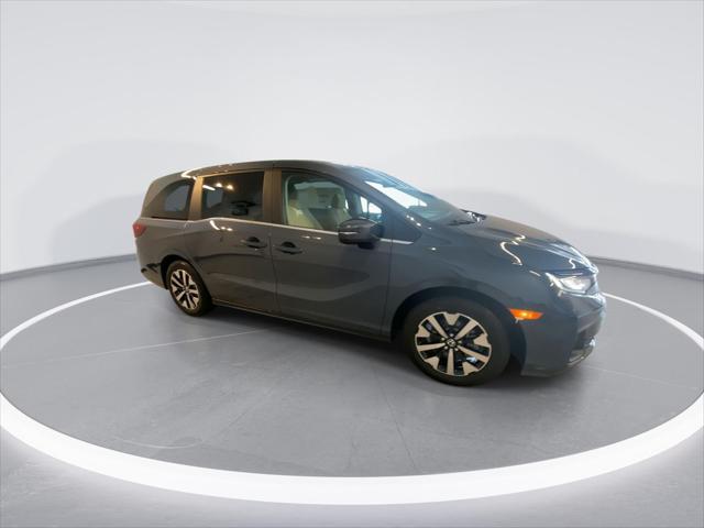 new 2025 Honda Odyssey car, priced at $43,670