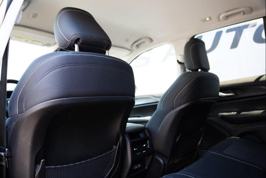 used 2023 Jeep Grand Cherokee car, priced at $24,019