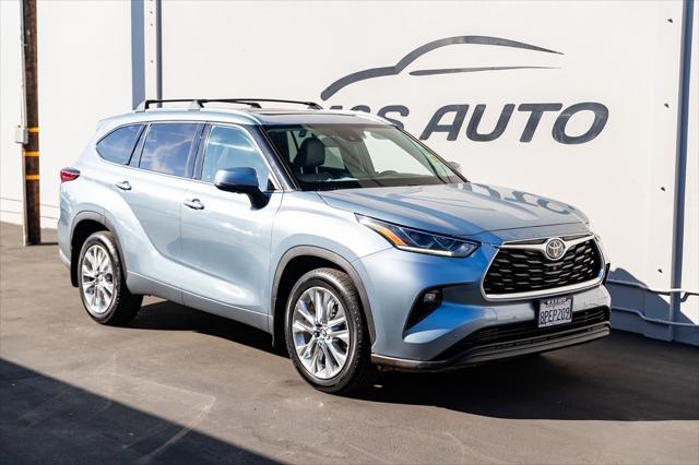 used 2020 Toyota Highlander car, priced at $34,498