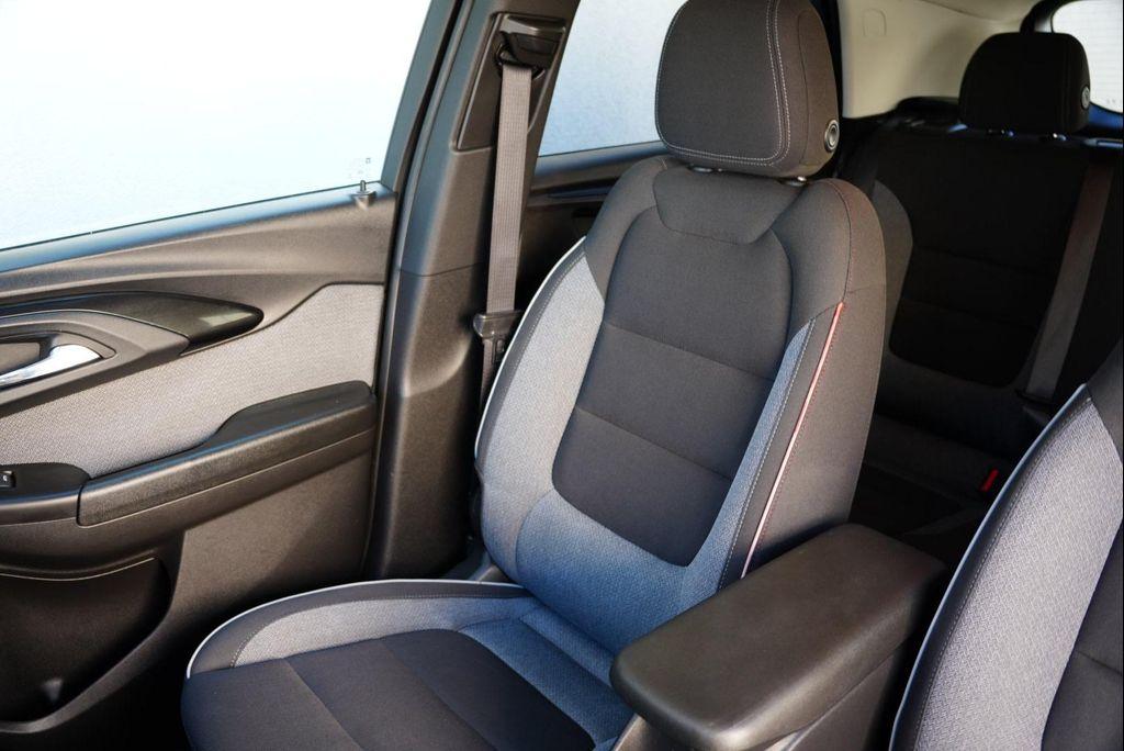 used 2023 Chevrolet TrailBlazer car, priced at $21,125