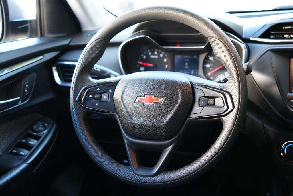 used 2023 Chevrolet TrailBlazer car, priced at $21,125