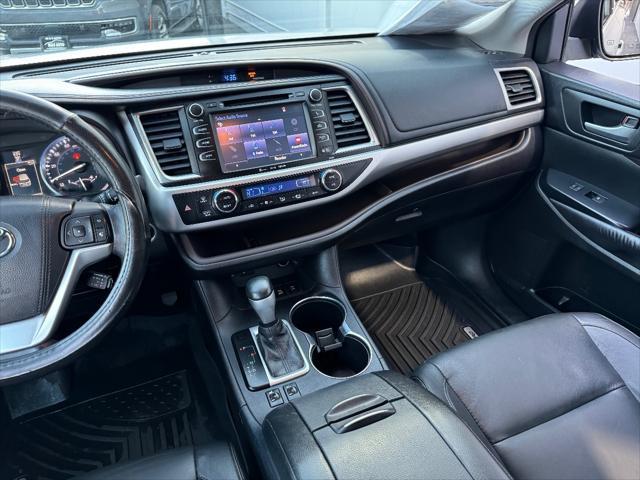 used 2016 Toyota Highlander car, priced at $15,879