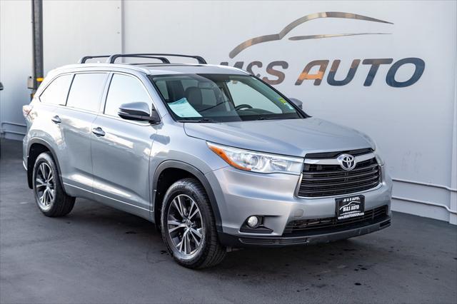 used 2016 Toyota Highlander car, priced at $15,879