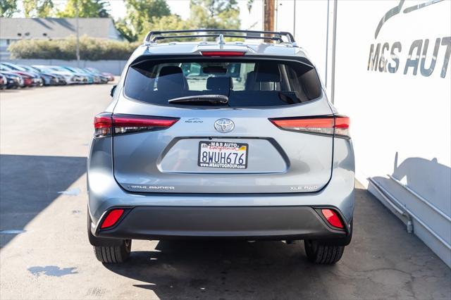 used 2021 Toyota Highlander car, priced at $34,998